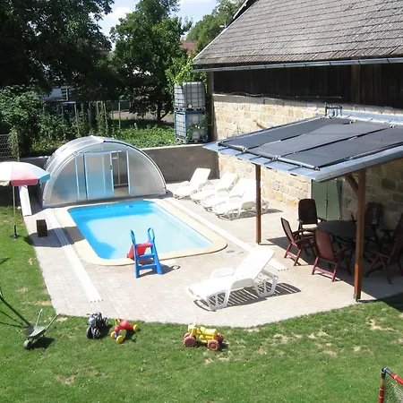 In Zelenecka Lhota With Private Pool Liban